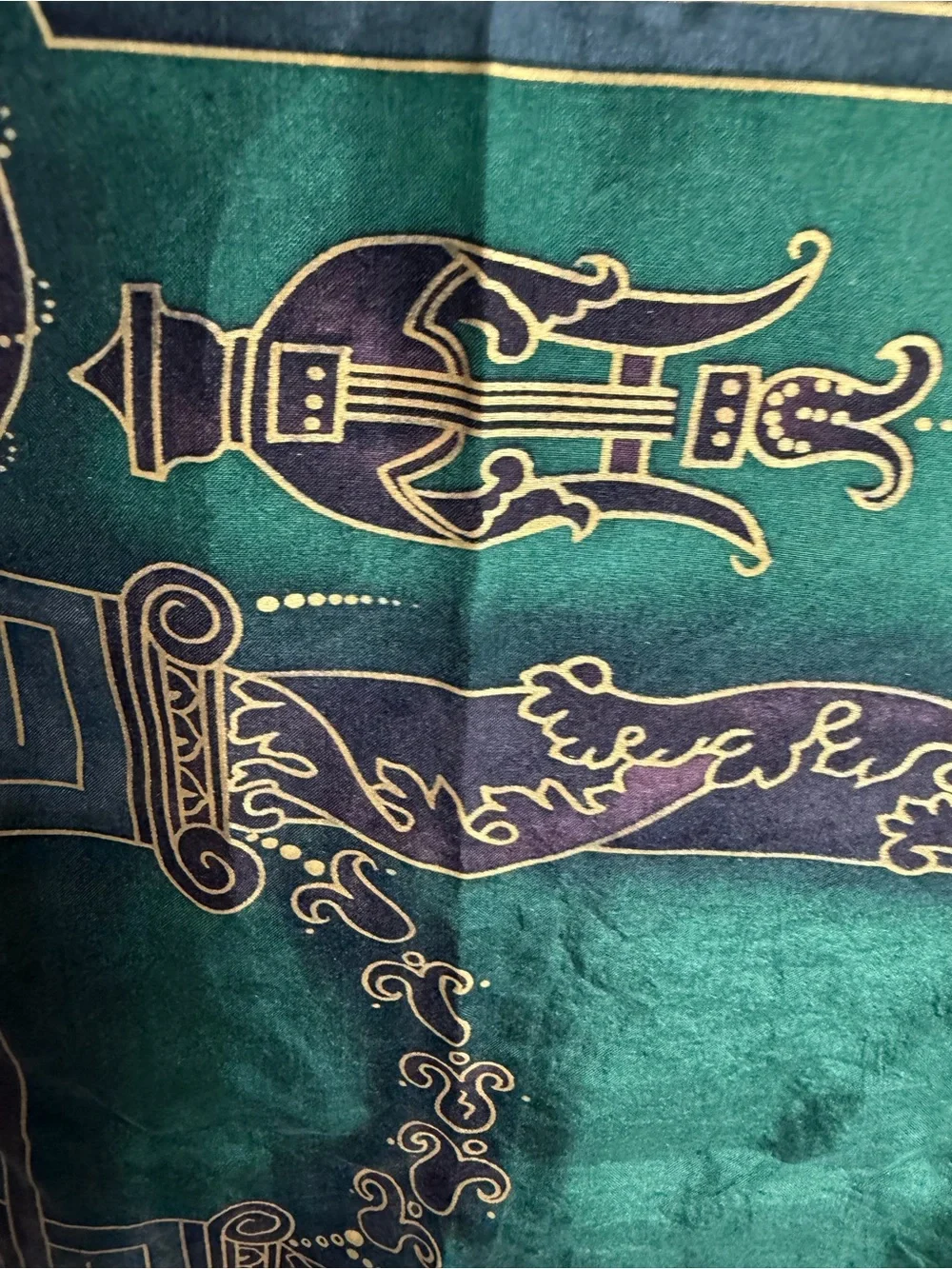 Linda Allard Ellen Tracy Green & Gold Printed Silk Scarf - Designer